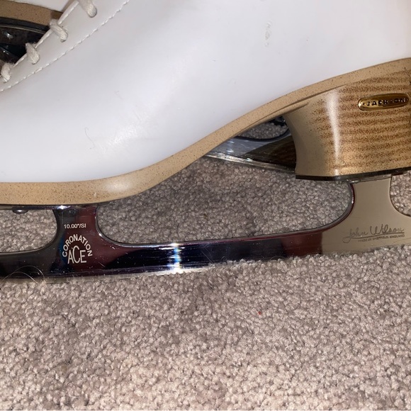 Jackson Freestyle size 8 figure skates WITH Coronation Ace blades - Picture 6 of 6